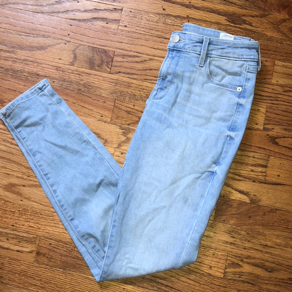 Old Navy Light Wash Jeans
